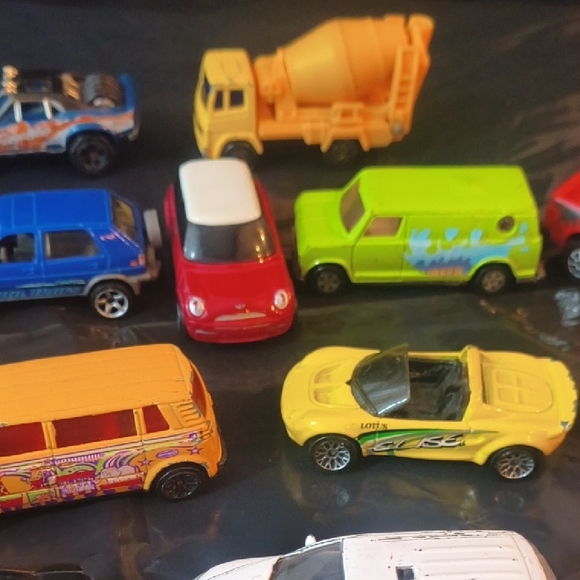 Assorted Match Box Die-Cast Toy Cars Set - Picture 7 of 8